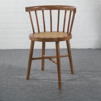 Обеденный стул из цельного дерева в стиле ретро с подлокотником, обеденный стол, стул для учебы, стул для ресторана отеля, стул для занятий.