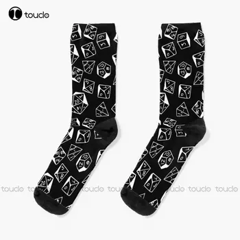 Рисунок D & D Dice, черный с белым, для носков Pathfinder, носков до щиколоток, мужской уличной одежды с цифровой печатью 360 °, изготовленной на заказ.